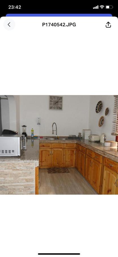 Ogumka, Self Catering , Beoliere, Mahe Hotel Victoria Kültér fotó