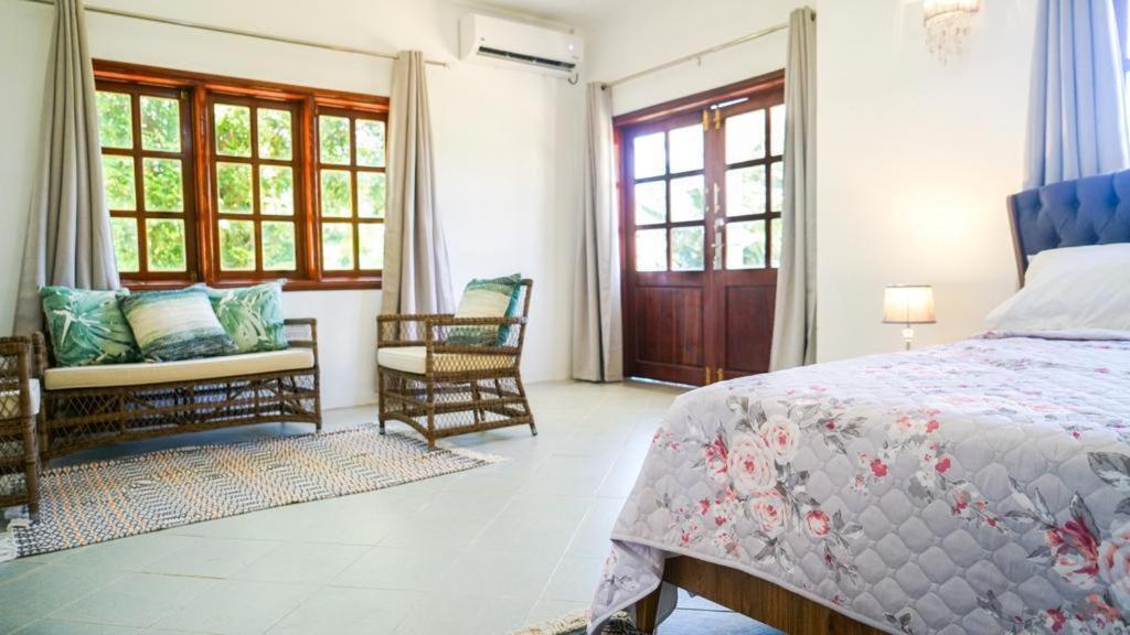 Ogumka, Self Catering , Beoliere, Mahe Hotel Victoria Kültér fotó