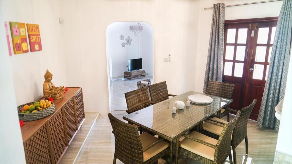 Ogumka, Self Catering , Beoliere, Mahe Hotel Victoria Kültér fotó